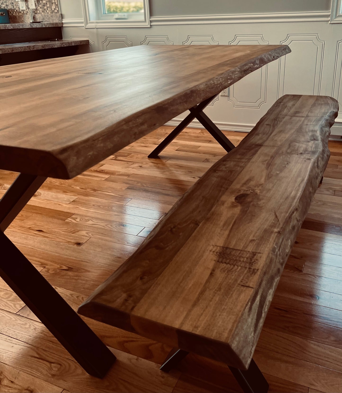 Auxiliary benches