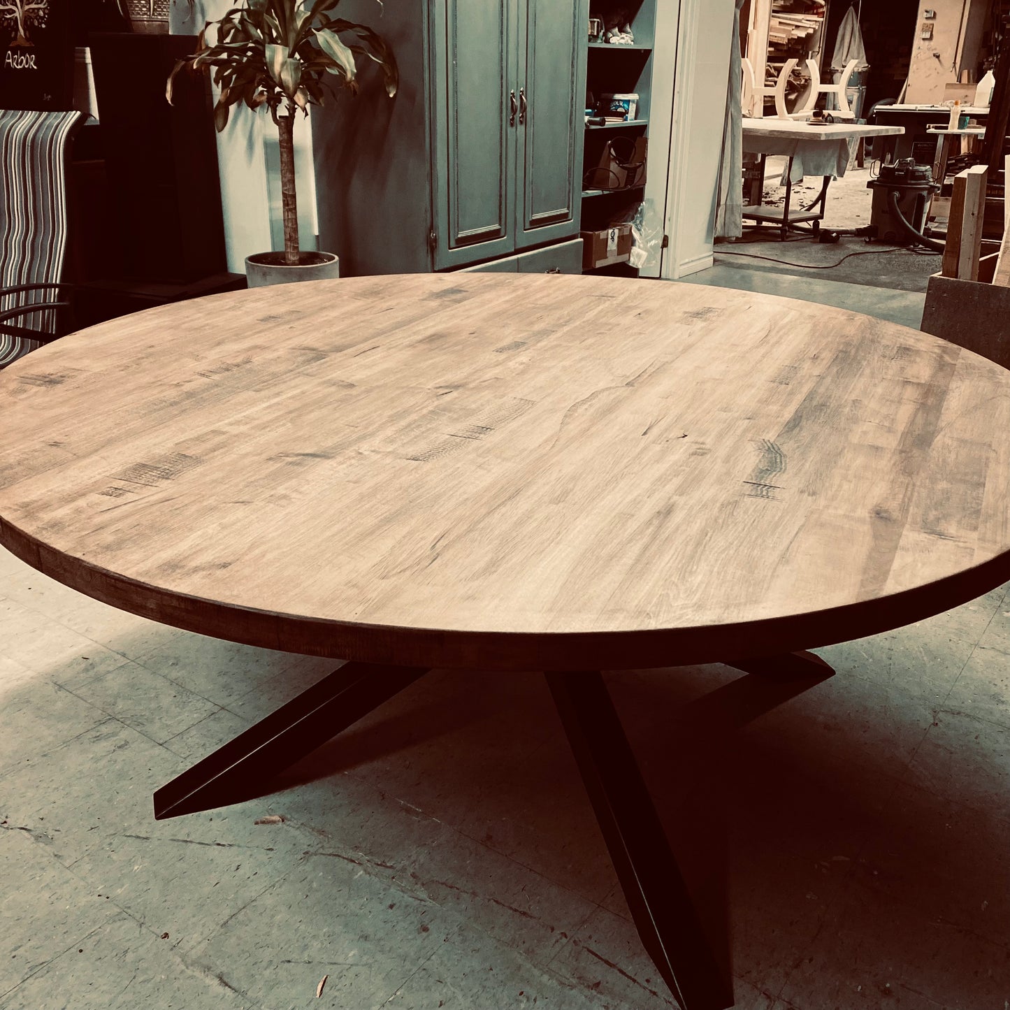 La Table Ronde - Table ronde en érable faite sur mesure