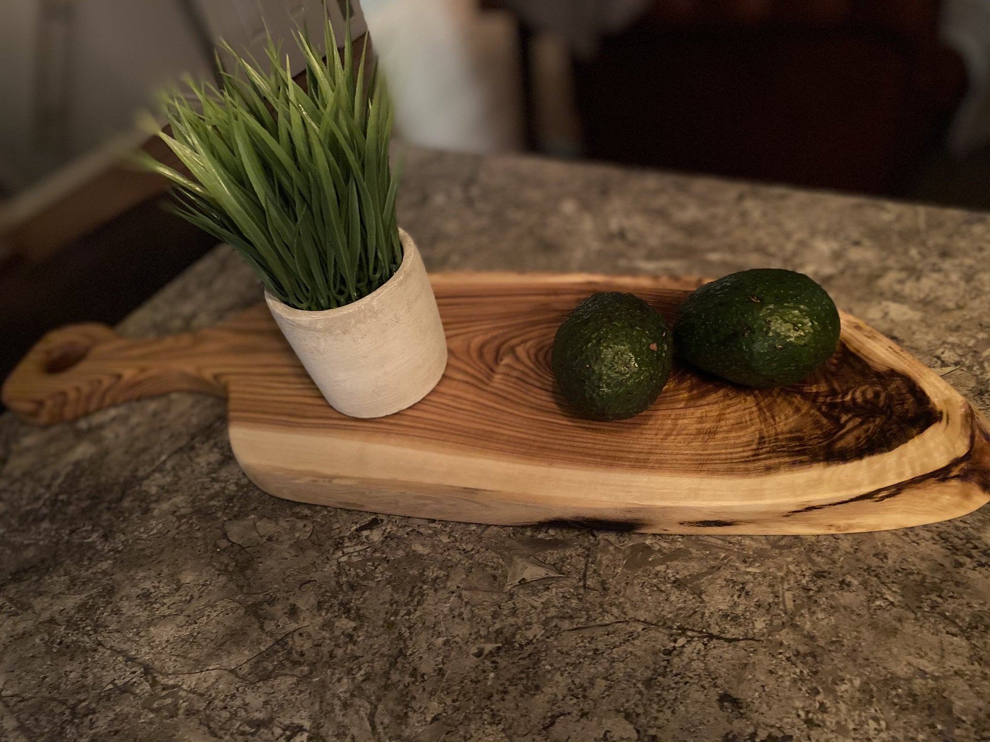 Charcuterie board made in butternut from Quebec