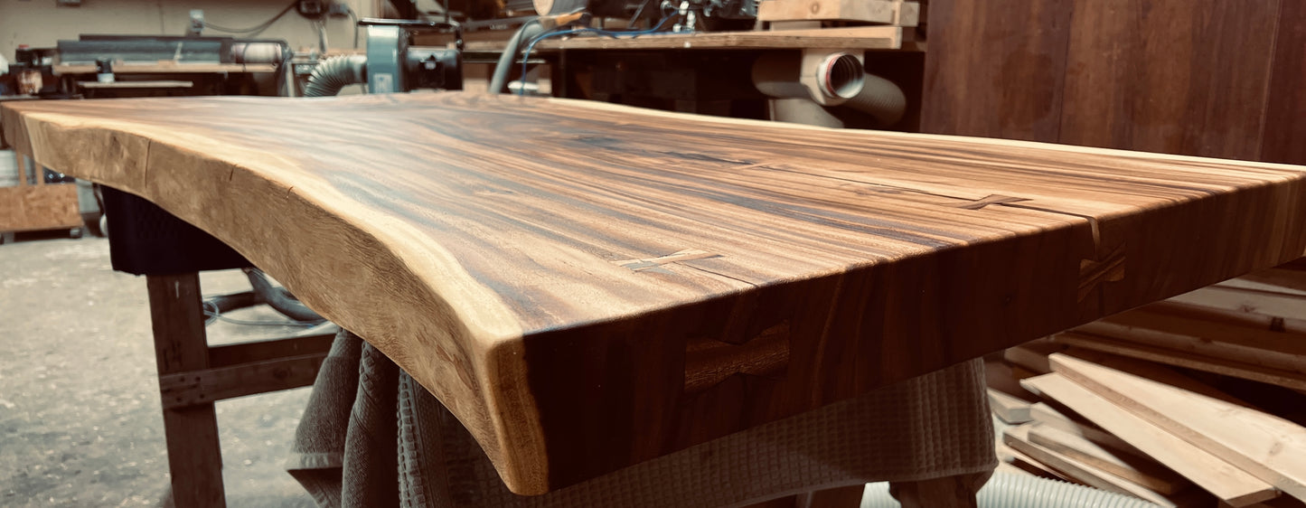 La Belle Tranche - Table made from a tree slice