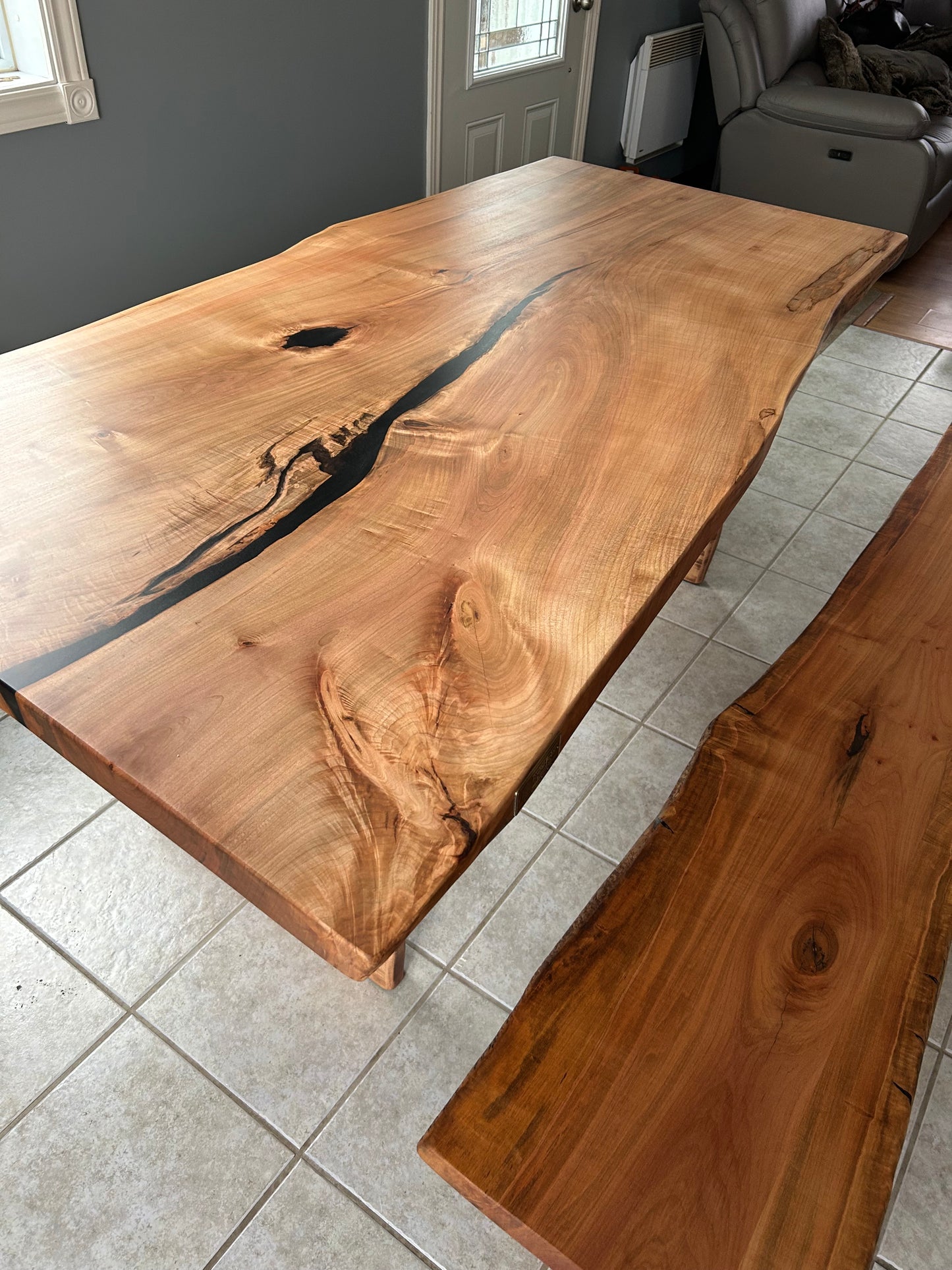 La Belle Tranche - Table faite à partir d'une tranche d'arbre