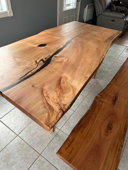 La Belle Tranche - Table faite à partir d'une tranche d'arbre