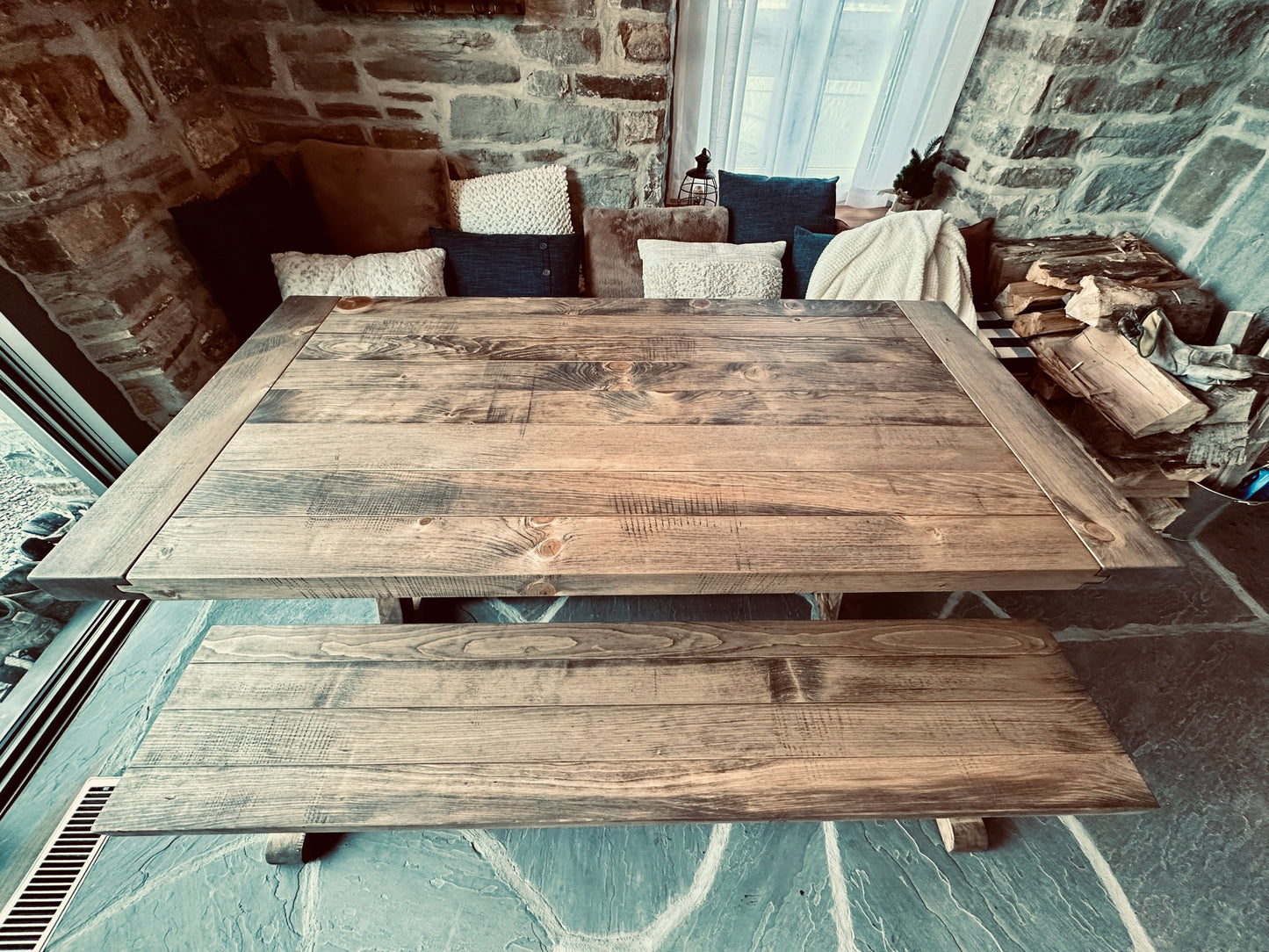 La Farmhouse - Table rustique faite entièrement de bois