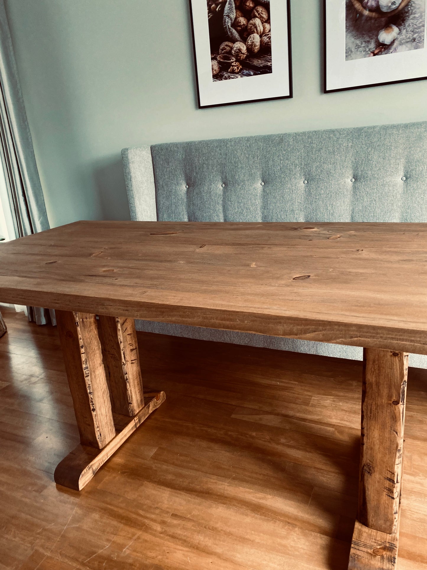 La Farmhouse - Table rustique faite entièrement de bois