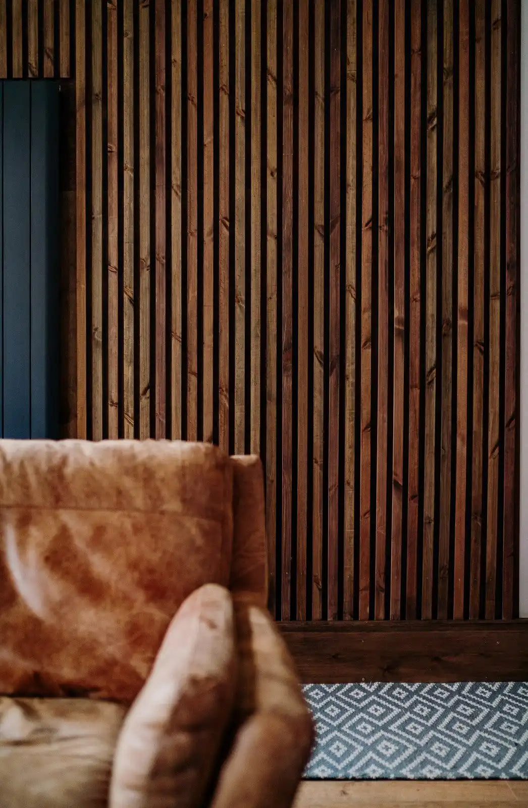 Lattes de bois verticales en bois massif (paquet de 5 lattes)