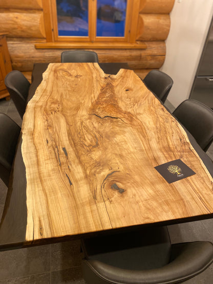 La Belle Tranche - Table faite à partir d'une tranche d'arbre