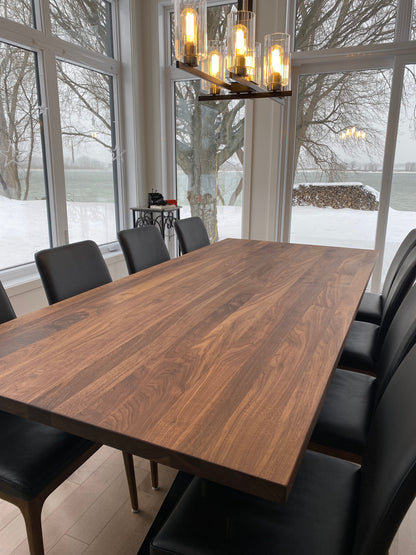 La Noyer Noir - Table en bois de noyer noir sur mesure