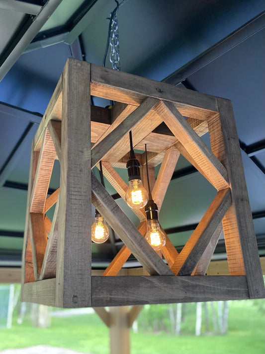 Luminaire cube en bois massif