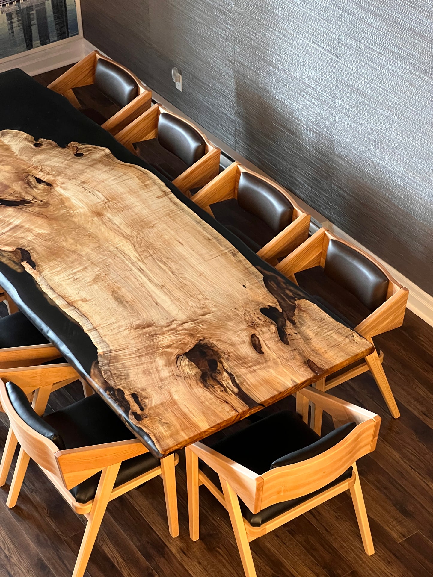 La Belle Tranche - Table faite à partir d'une tranche d'arbre
